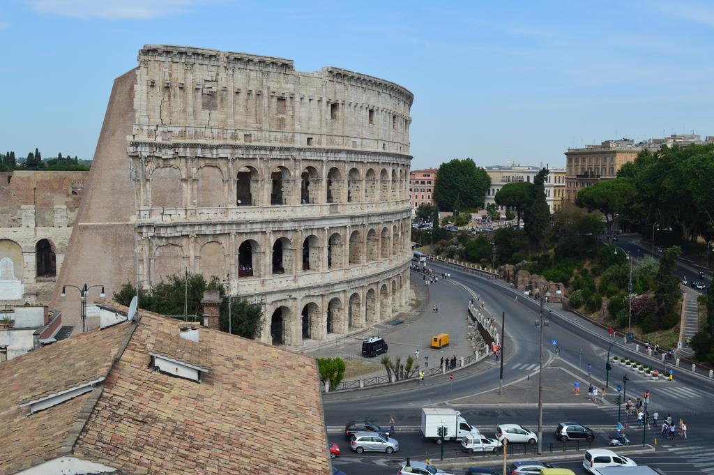 Colosseo 28 Rome Luaran gambar